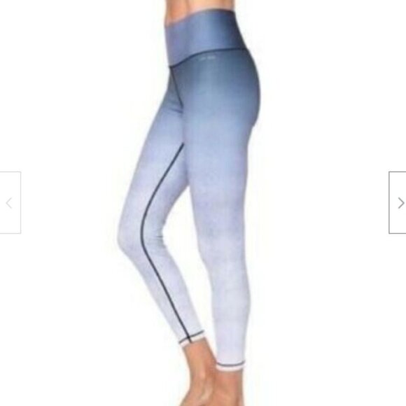 AR-33 Womens Blue Gray Geometric Compression Pull On Leggings Size Small - Picture 1 of 12
